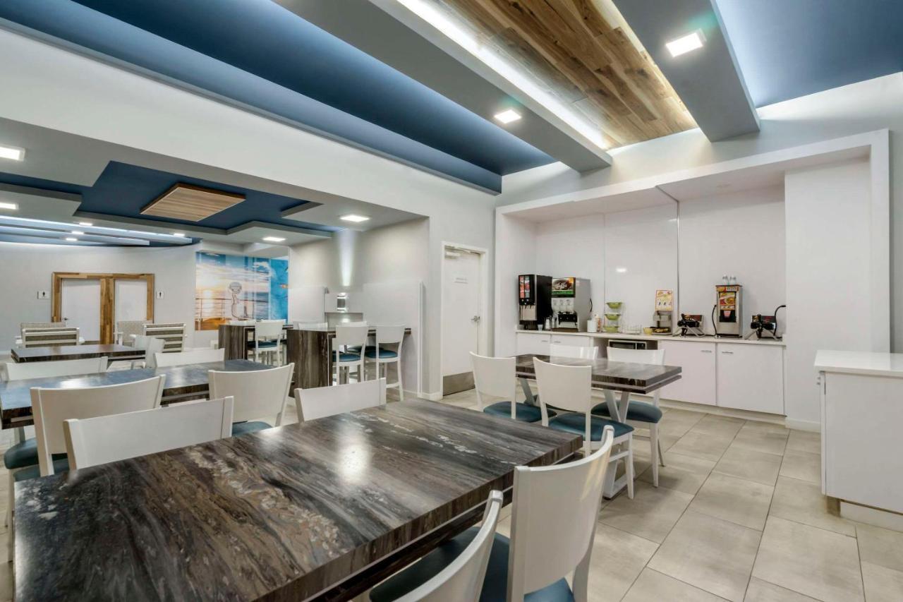 Clarion Pointe Tampa-Brandon Near Fairgrounds And Casino Hotel Mango Bagian luar foto